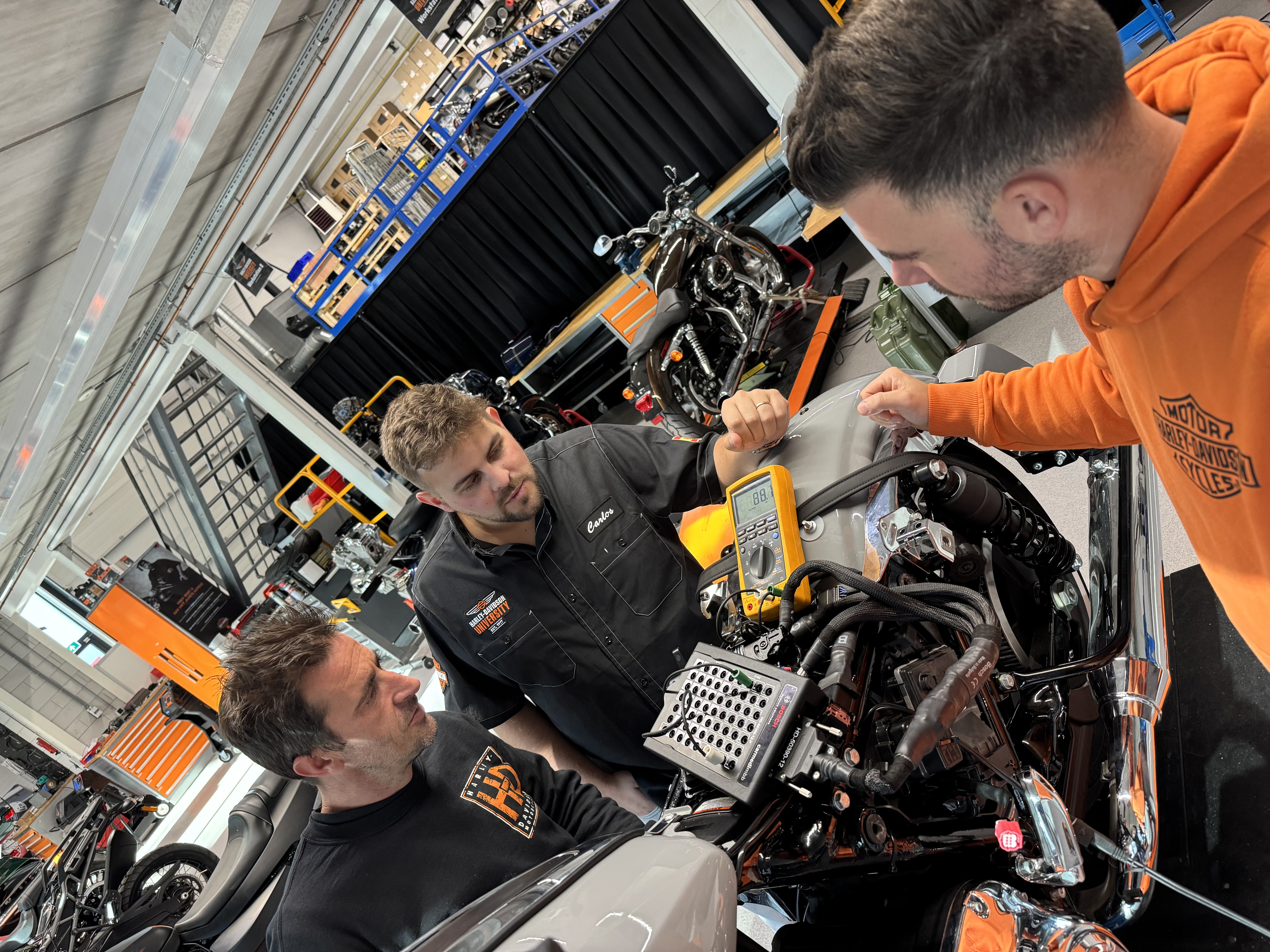 Ensayos y diagnóstico en taller de motocicletas